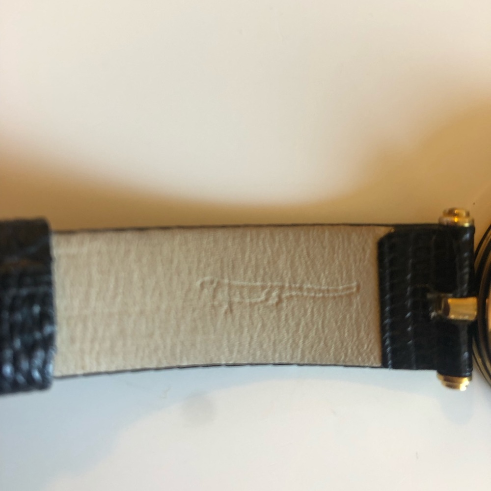 Authentic Gucci Watch - Picture 6 of 7